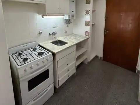 San lorenzo 817 , Piso 8