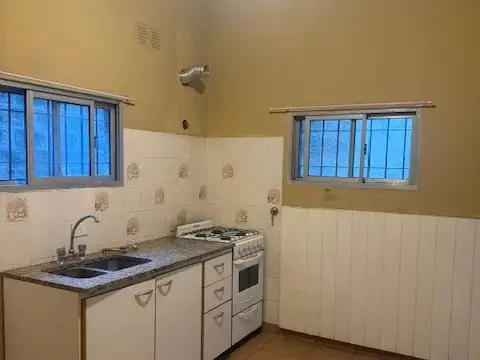Depto Tipo Casa en Venta de 2 ambientes