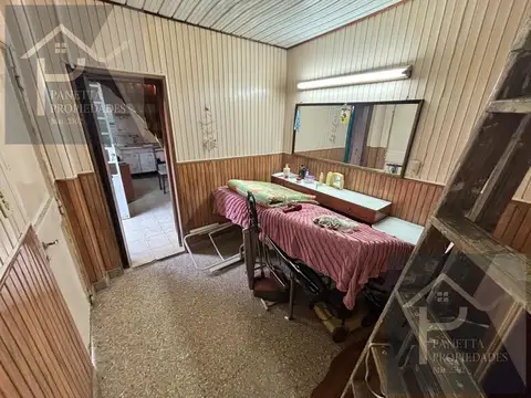 Casa en Venta con 3 cocheras