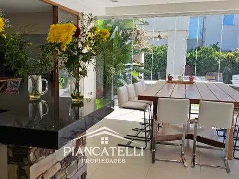Casa en Venta de 4 dormitorios