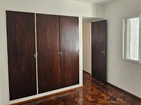 EN BARRIO MARTÍN - DOS DORMITORIOS + COMODIN