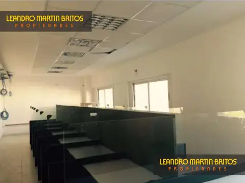 Oficina en Alquiler en Moron, USD 2.750