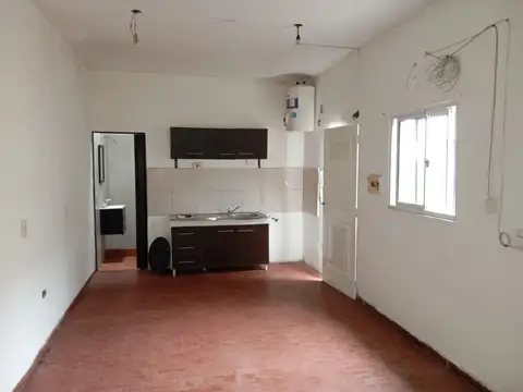 Mateo Echegaray 5100, Piso 0