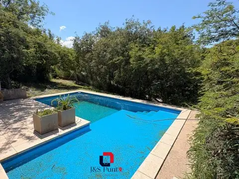 Casa en Venta con 4 cocheras