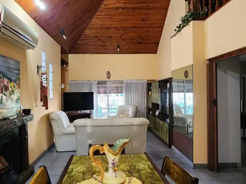 Casa en Alquiler de 3 dormitorios