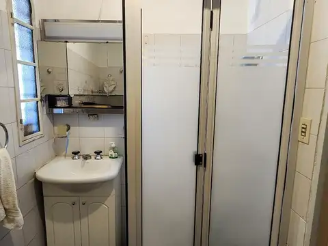 Casa en Alquiler con 5 cocheras