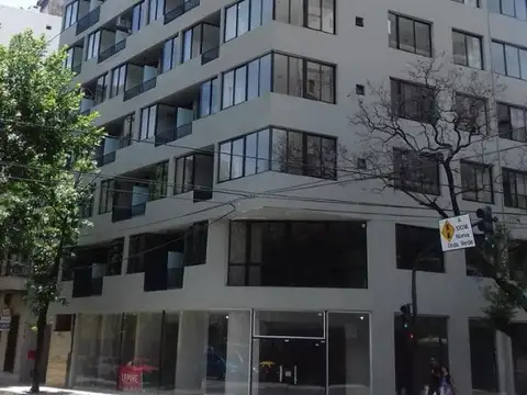 MONOAMBIENTE AL FRENTE CON BALCON LUMINOSO IMPECABLE APTO PROFESIONAL ESQUINA  AV SAN JUAN