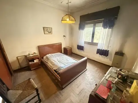 Chalet 3 ambientes en planta baja a reciclar. Padua Sur