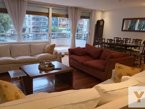 Departamento en Alquiler de 4 dormitorios