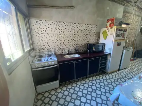 Casa 4 ambientes con 1 baño