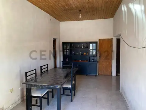 Venta de Casa de 4 Ambientes en Lomas de Zamora