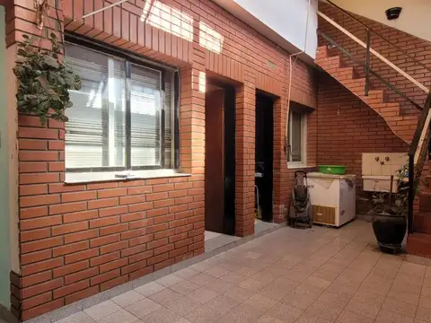 Casa 3 hab Lote Propio Parque Chacabuco Terraza