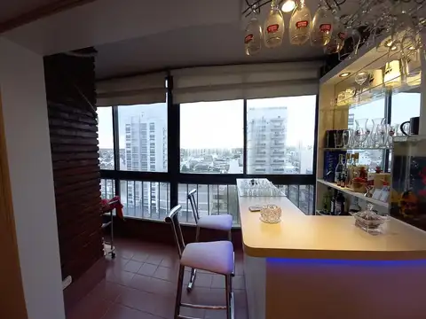 Av. Mitre 5865 , Piso 8