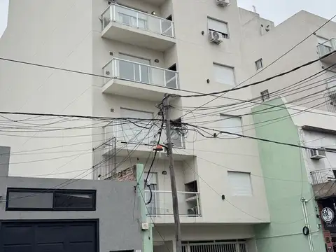 Departamento 3 ambientes con balcon