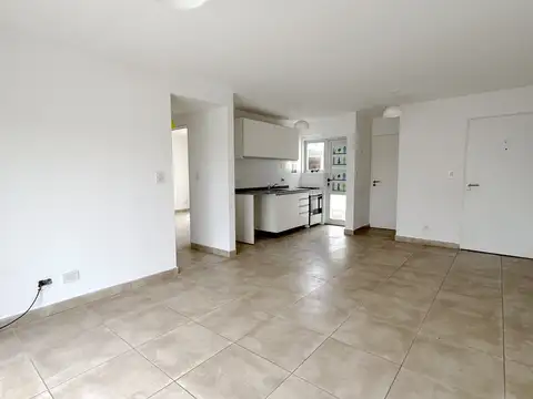 Departamento en Alquiler en Caseros, $ 900.000