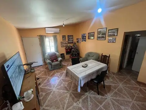Casa en Venta en Colonia Caroya, USD 79.999