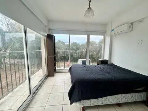 Venta Dpto 2 amb con 2 cocheras cub. Beccar