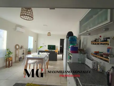 Casa 4 ambientes con 1 baño
