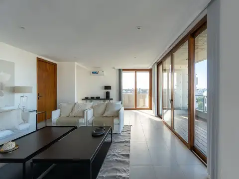 Avenida 38 y Plaza Olazabal 600