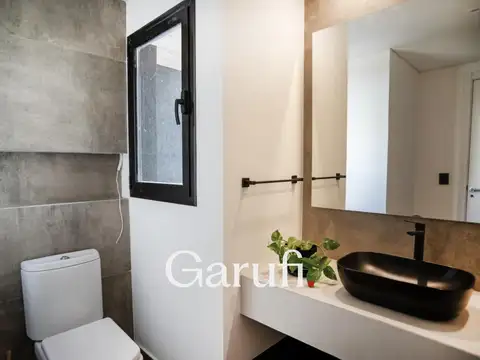 Casa en Venta al Este