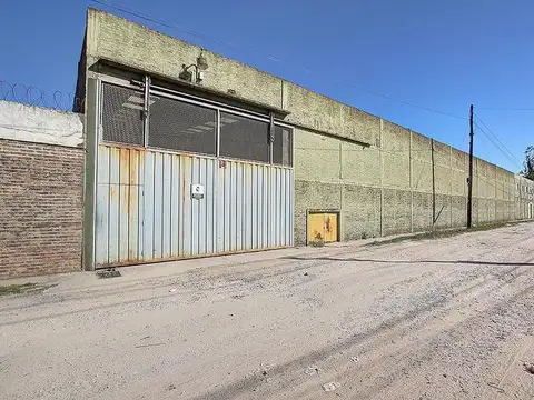 Galpon en Venta en Isidro Casanova, USD 2.200.000