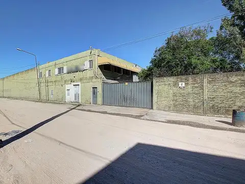 Excelente deposito en venta en La Matanza de 6400 m2 cub. Precio muy bajo de mercado