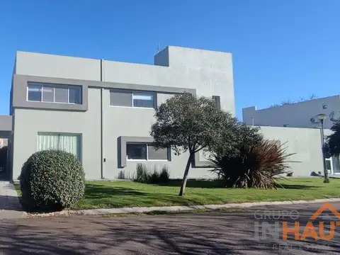 Casa en Alquiler en Plottier, Confluencia