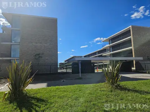 Departamento de 3 amb en planta baja en Terrazas de Santa María