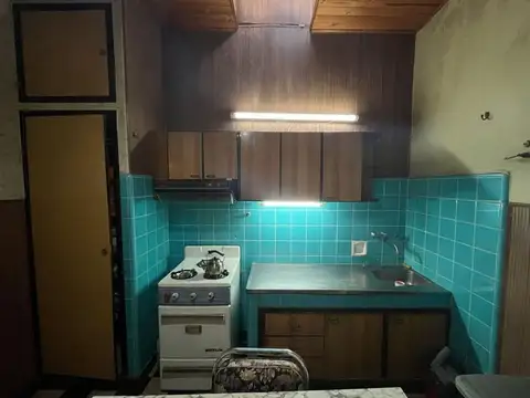 VENTA CASA 2 DORMITORIOS B. LA SEXTA CON PATIO