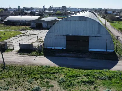 Venta Galpones sobre Manazana Quequen Puerto