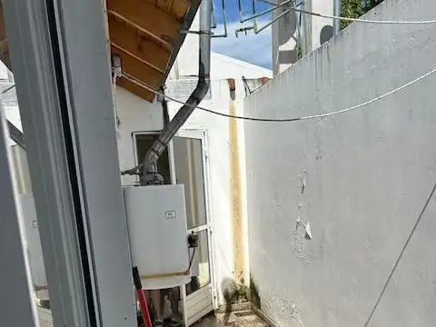 Depto Tipo Casa en Alquiler de 2 ambientes