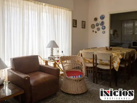 F De Las Carreras 1100