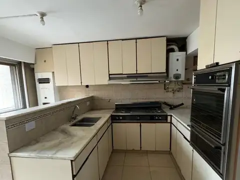 Departamento 6 ambientes con 3 baños