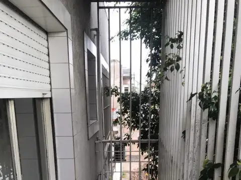 Departamento 4 ambientes con 1 baño