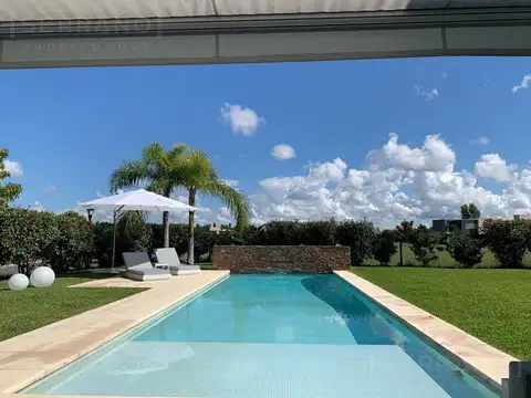 Casa en Venta en Haras Santa Maria, Countries y Barrios Cerrados en Escobar