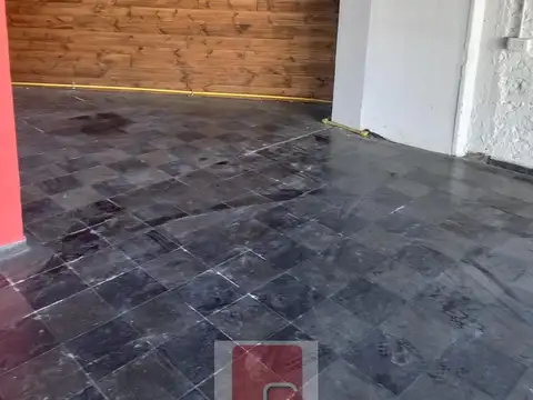 Local en Alquiler en Godoy Cruz, $ 1.000.000