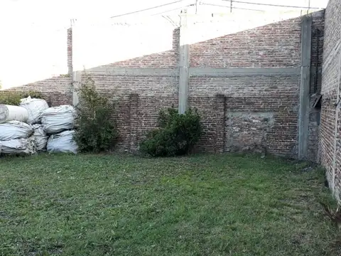 Terreno en Venta en Berazategui, USD 165.000