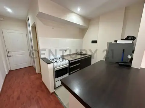 2 De Mayo 3100, Piso 1