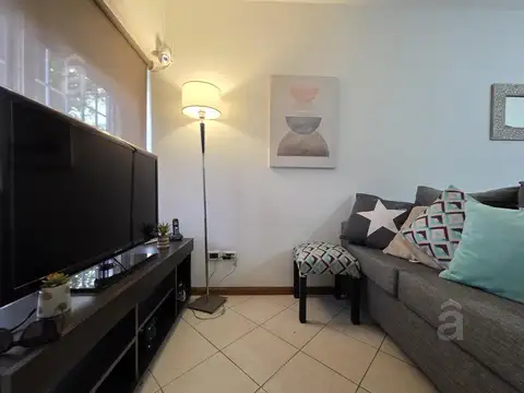 PH en Villa Ballester - Dúplex - Cuatro Ambientes - Zona Residencial.