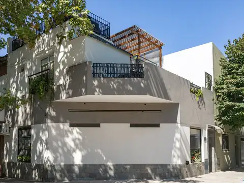 VENTA CASA 4 AMBIENTES VILLA URQUIZA PERMUTA