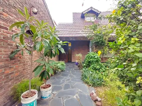 Casa en Venta en El Palomar, USD 120.000