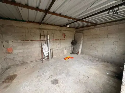 Casa 4 ambientes con 1 baño