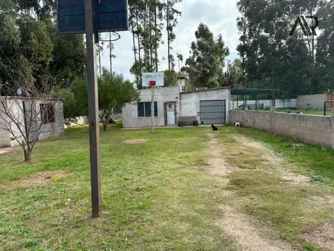 Excelente terreno en Pajas Blancas con potencial de renovación