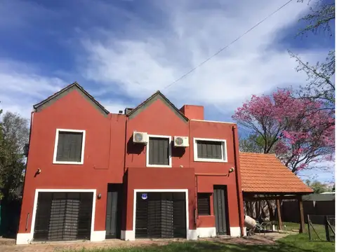 Casa de 3 Dormitorios en Venta en Fisherton.