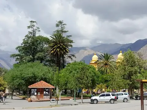 RN40. Av Gral Güemes Sur y Camila Quintana de Niño
