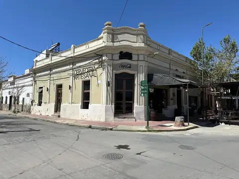 RN40. Av Gral Güemes Sur y Camila Quintana de Niño