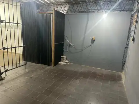 Local en Alquiler en Caseros, $ 400.000