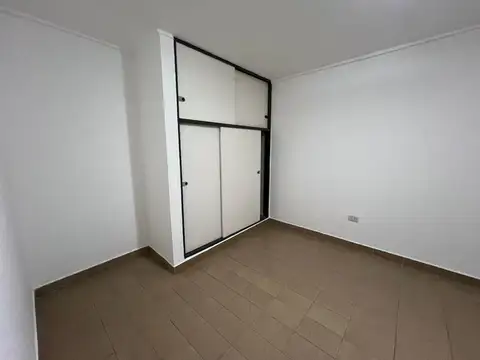 Depto Tipo Casa en Alquiler en La Plata, $ 650.000