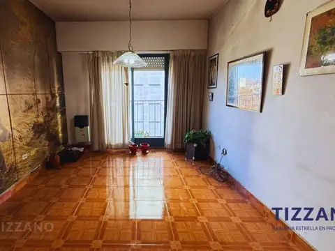 Tomas Liberti 1192 , Piso 8