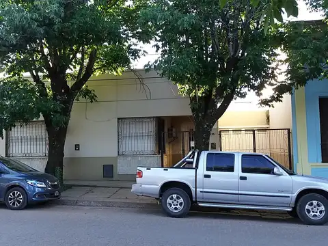 Venta casa 5 ambientes Colón (ER) centro